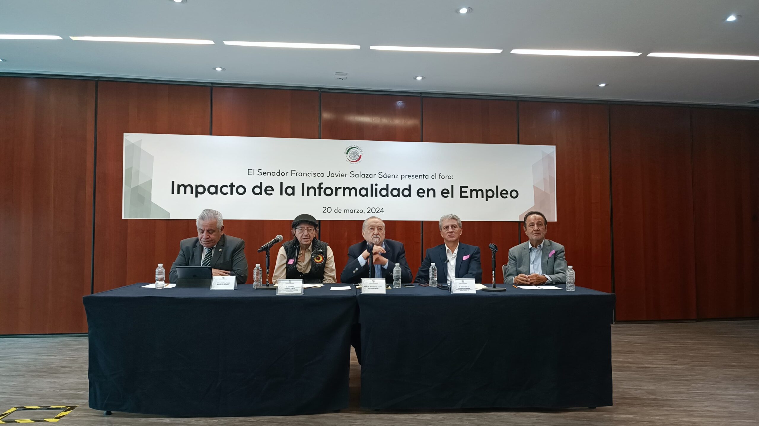 De persistir un sistema fiscal complejo, crecerá la informalidaden México con sus más de 30 millones de trabajadores